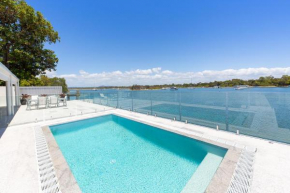 Affordable Riverfront, Pool, Private Pontoon